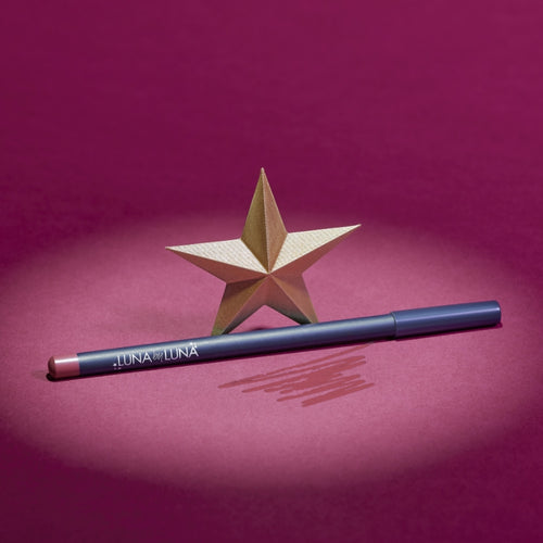 Luna by Luna Lip Liner in the shade Chestnut