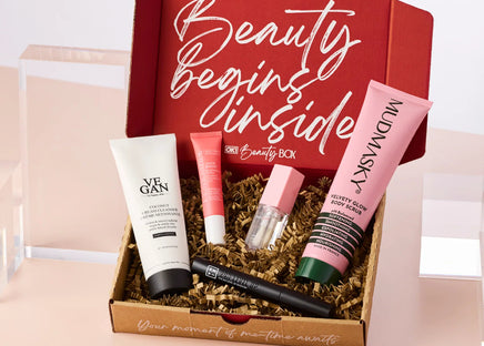 5 Reasons Why You Need The Effortless Edit Beauty Box