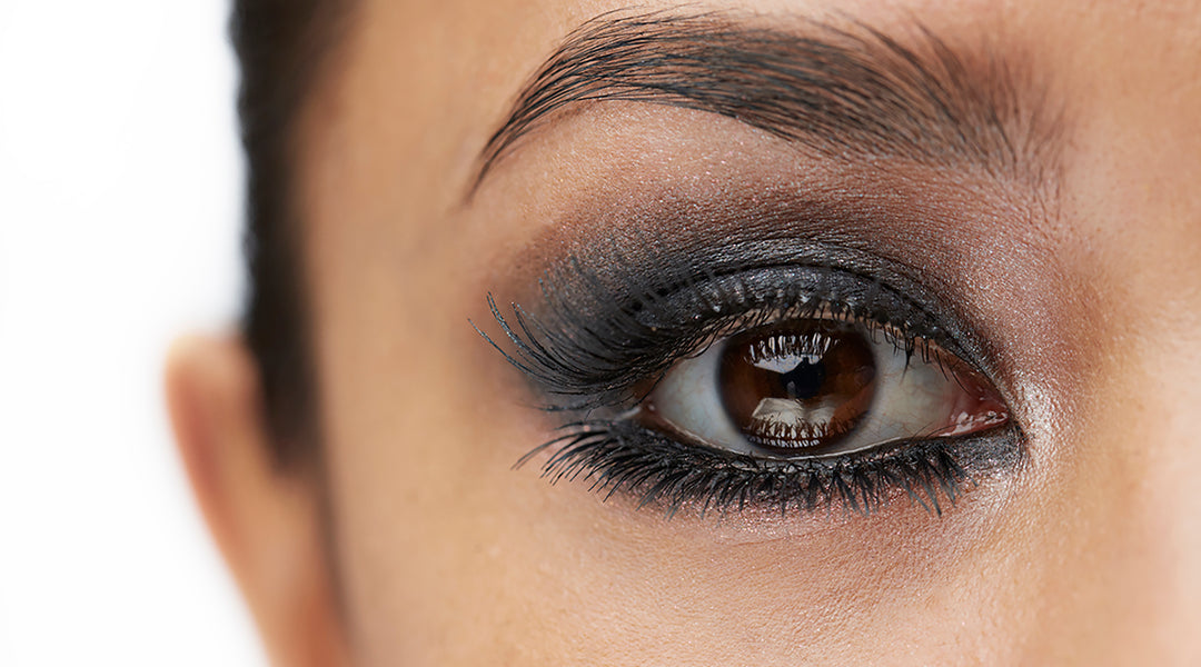 How lash curlers can create the perfect smoky eye look